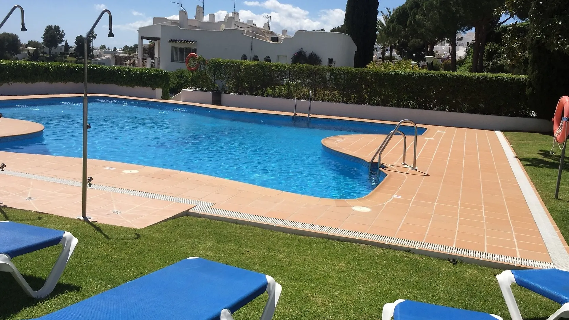מארבלה Amazing Front Line Golf Detached Villa ספרד